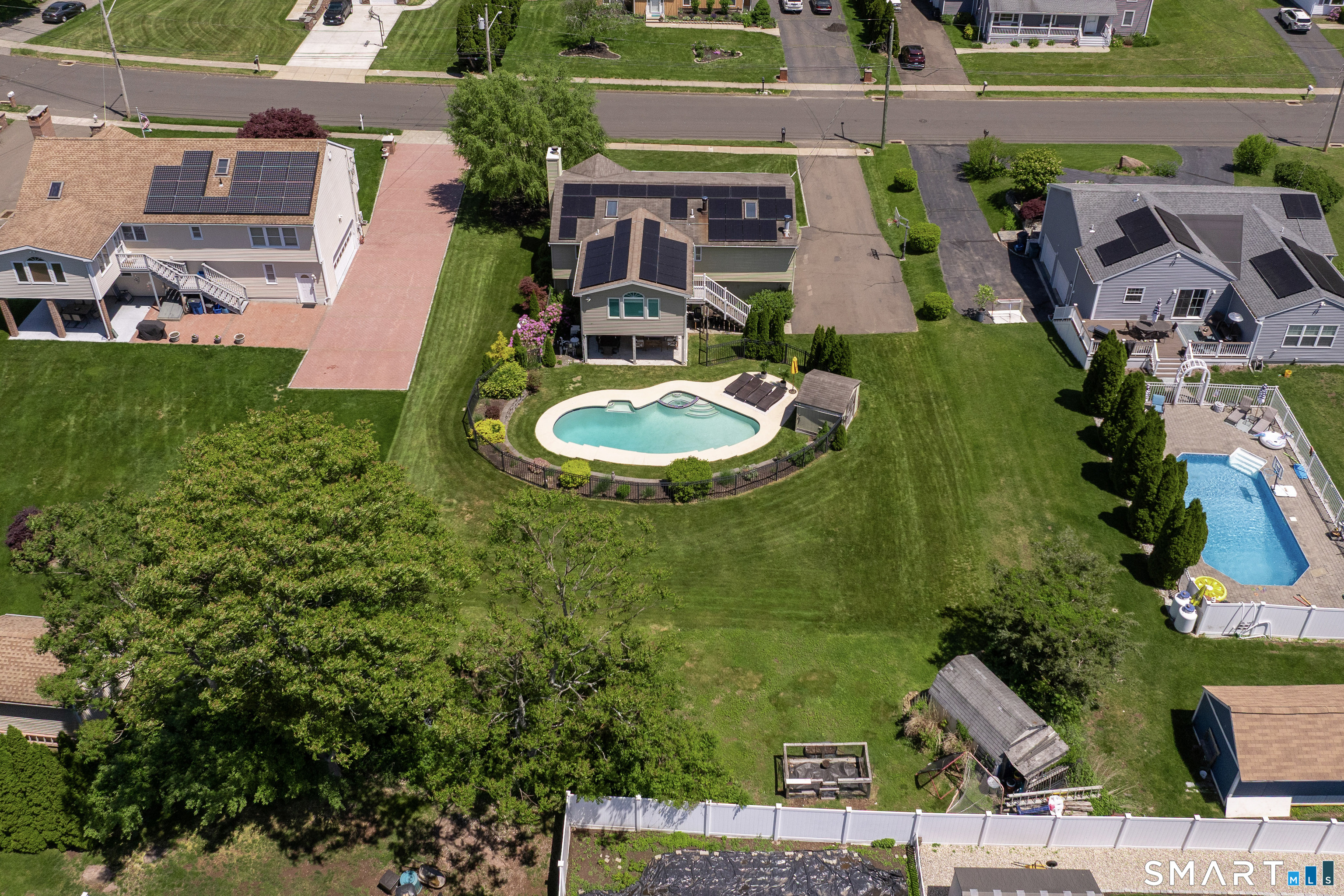 32 Angela Drive East Haven CT 06512