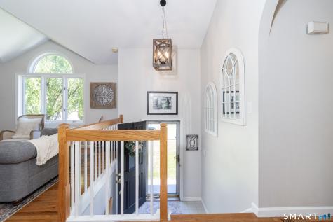 32 Angela Drive East Haven CT 06512