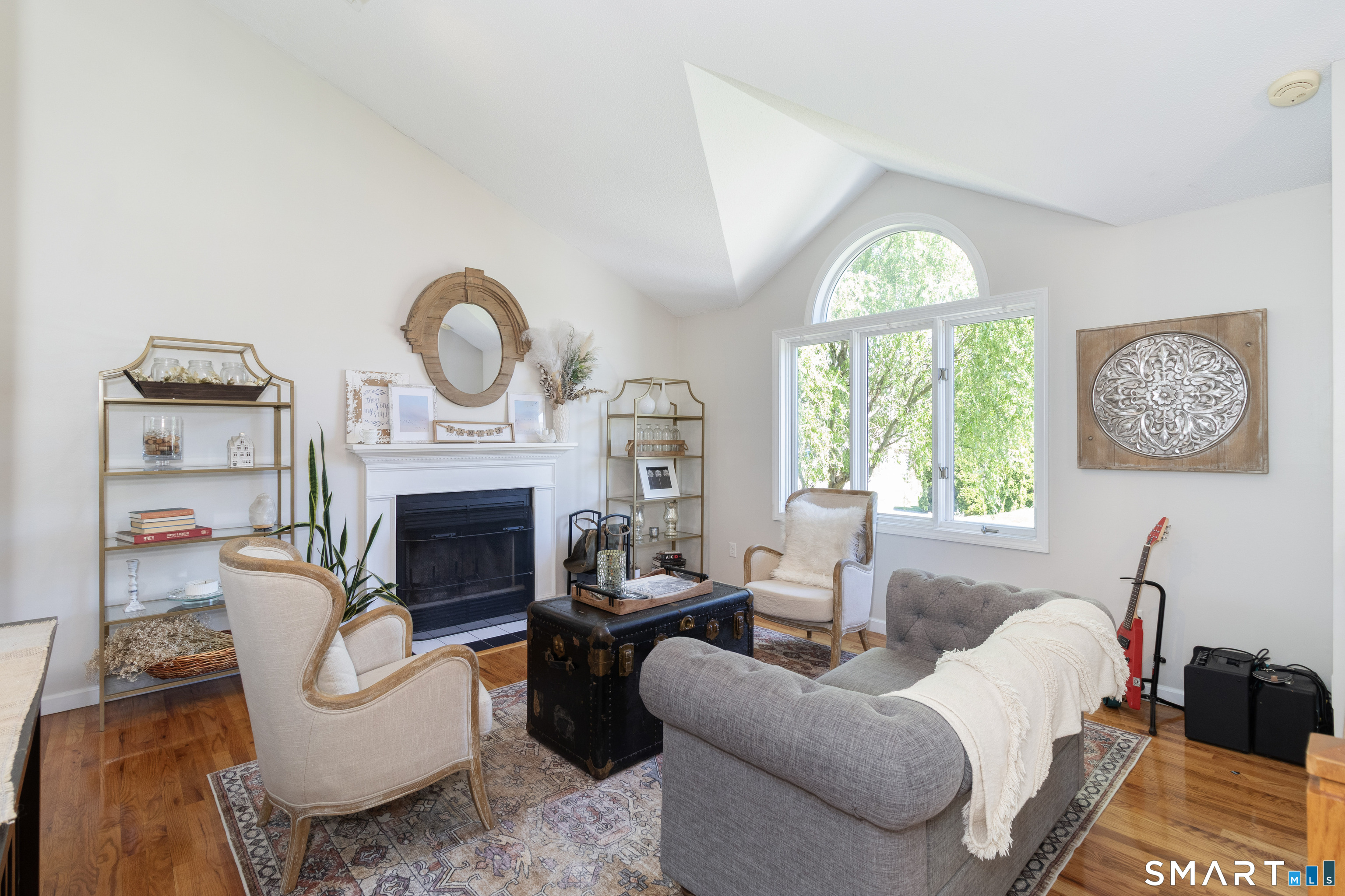 32 Angela Drive East Haven CT 06512