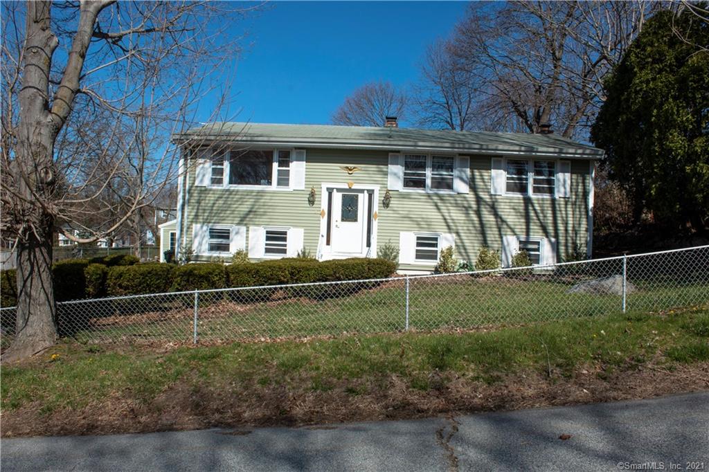 25 Jennie Street New London CT 06320