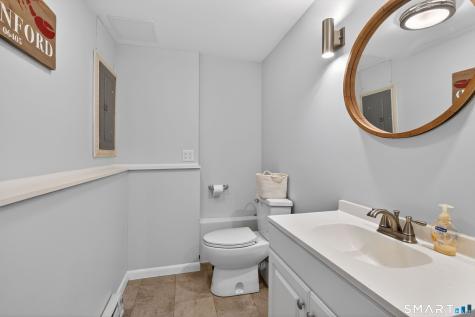 15 Riverside Drive Branford CT 06405