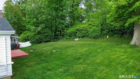 15 Riverside Drive Branford CT 06405