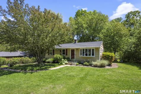 16 Pollys Lane Montville CT 06382
