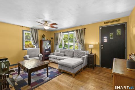 16 Pollys Lane Montville CT 06382