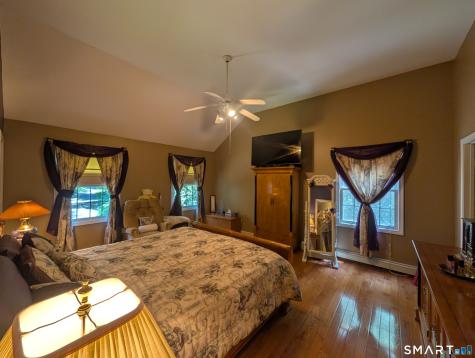 32 Shari Drive Seymour CT 06483
