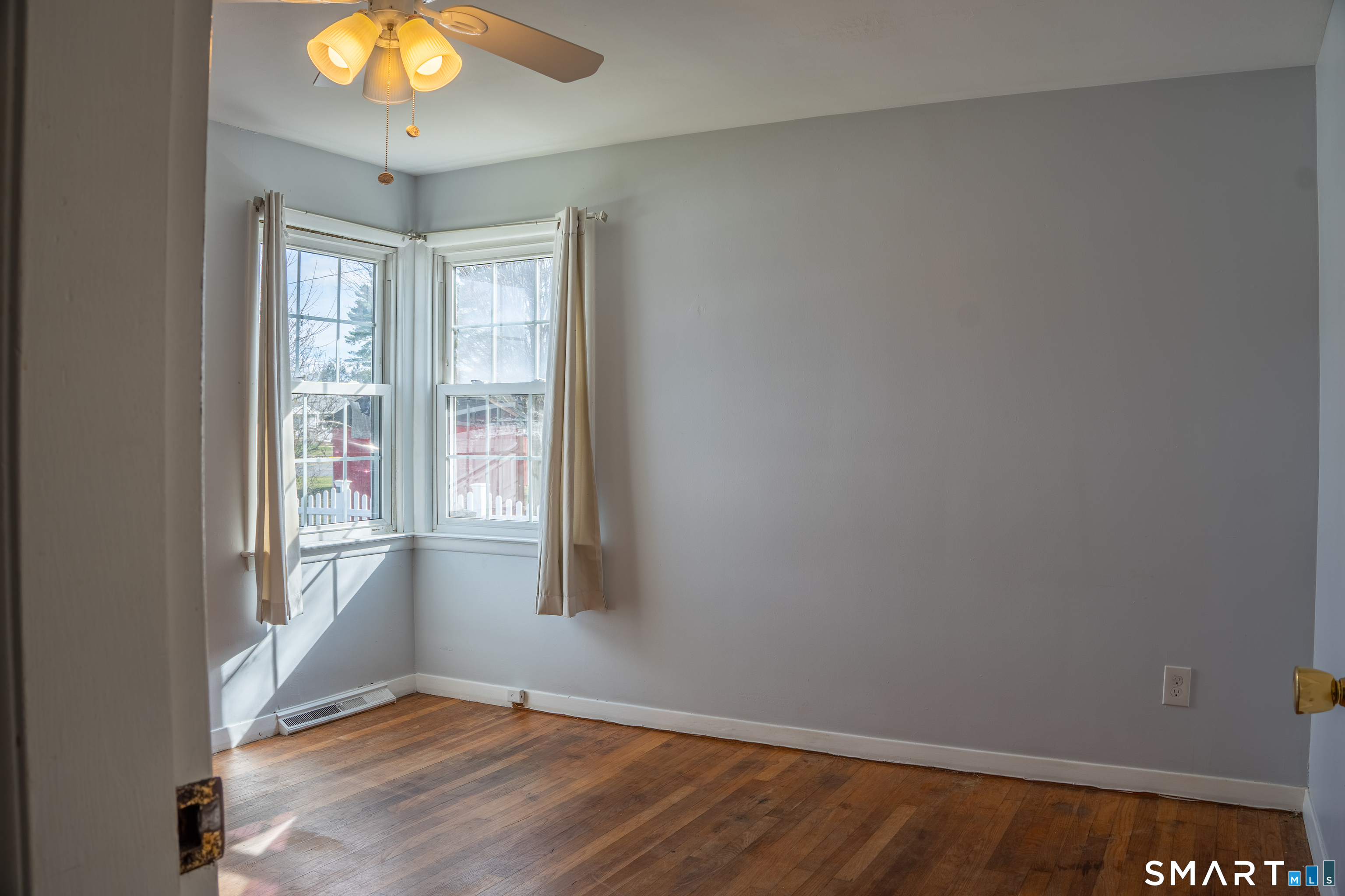 18 Leon Street Thompson CT 06277