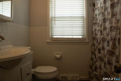18 Leon Street Thompson CT 06277