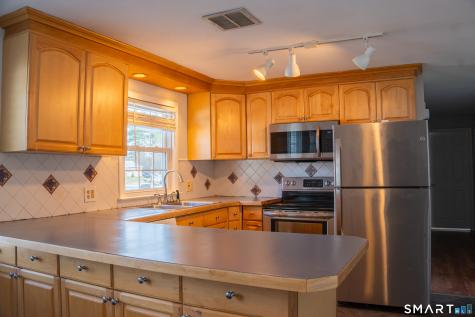 18 Leon Street Thompson CT 06277