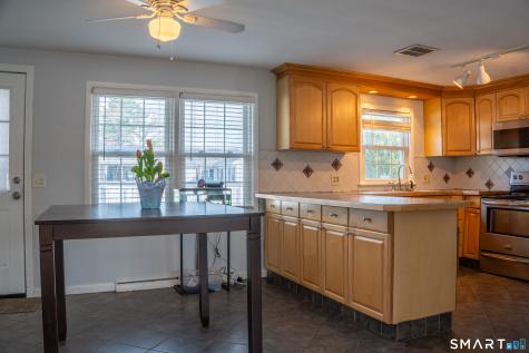 18 Leon Street Thompson CT 06277