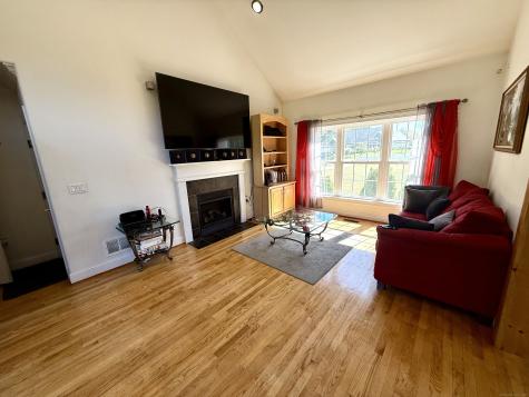 438 Pleasant Valley Road South Windsor CT 06074