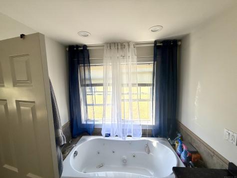 438 Pleasant Valley Road South Windsor CT 06074