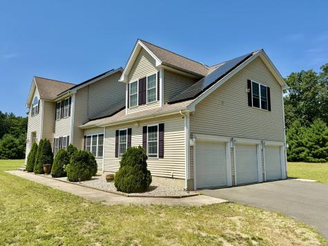 438 Pleasant Valley Road South Windsor CT 06074