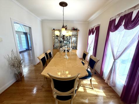 438 Pleasant Valley Road South Windsor CT 06074