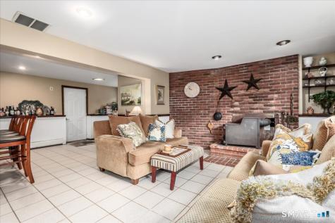 3 Poe Place Shelton CT 06484