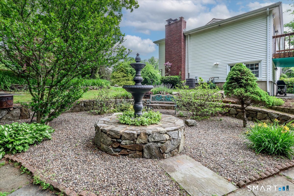 3 Poe Place Shelton CT 06484