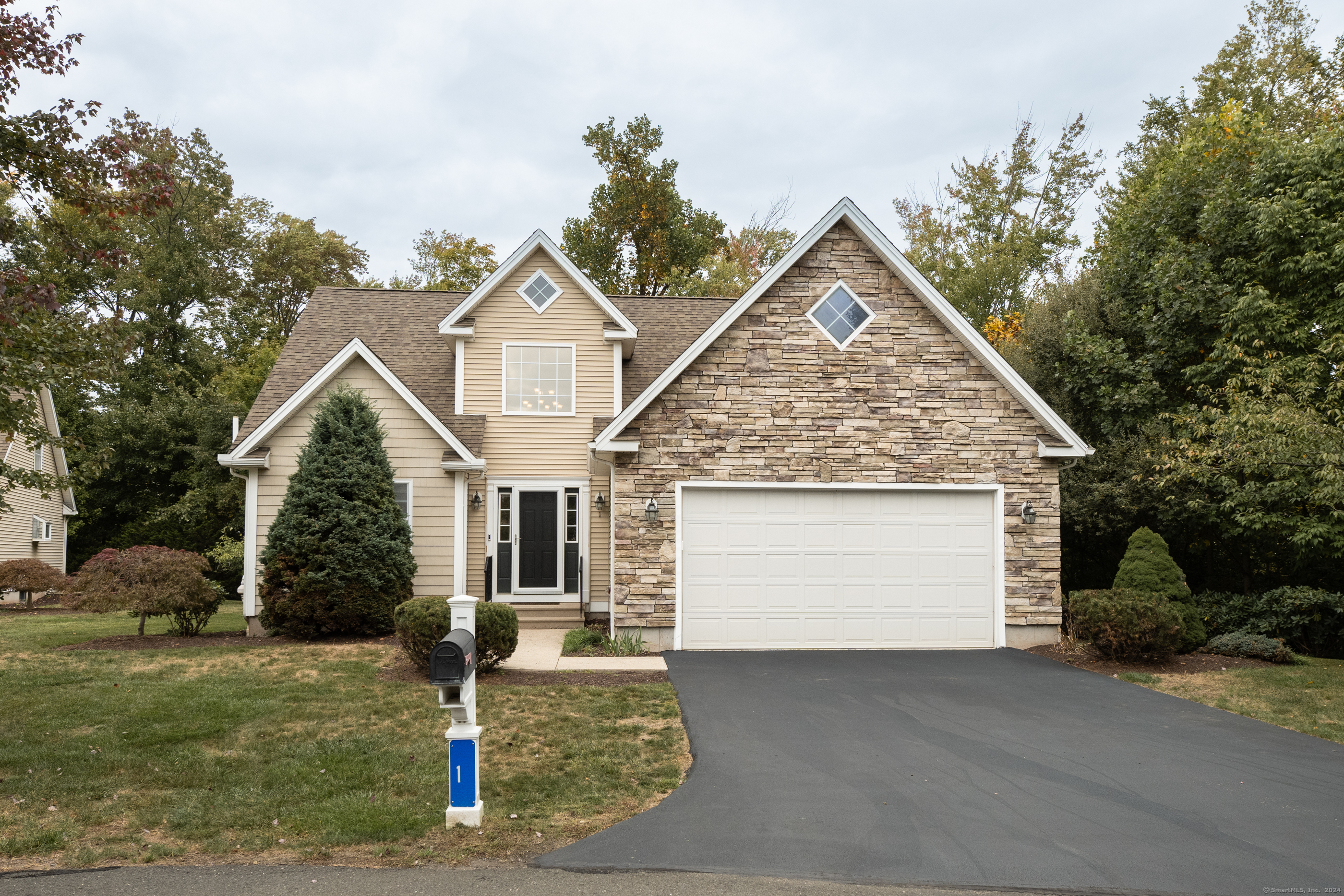1 Streamside Lane Berlin CT 06037