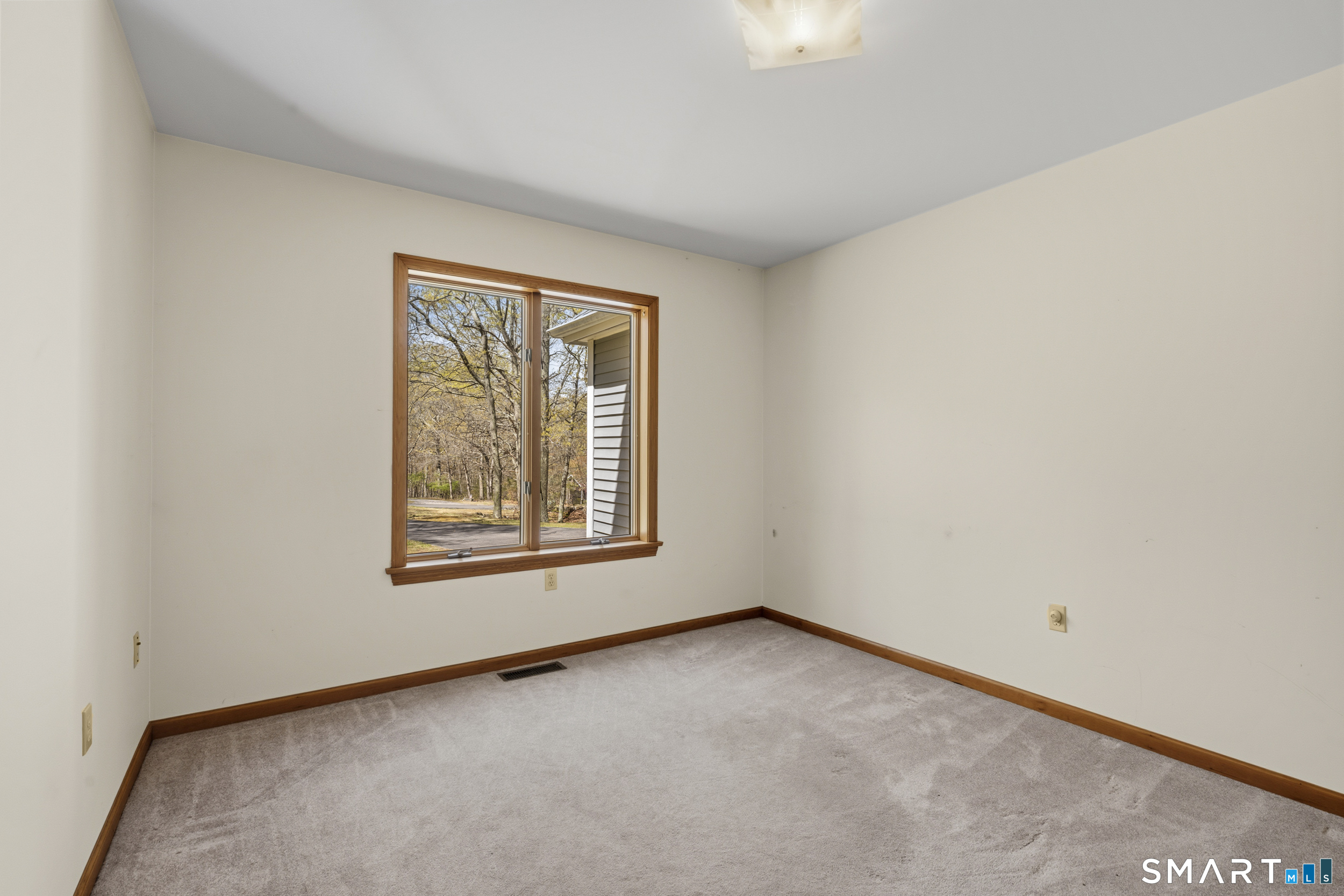 4 Greystone Drive Montville CT 06382