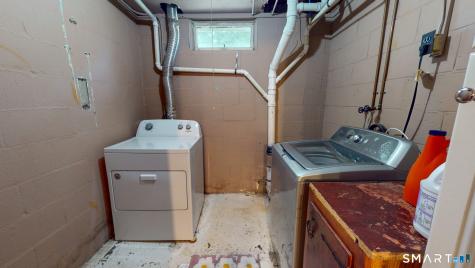 1512 Route 32 Montville CT 06382