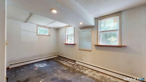 1512 Route 32 Montville CT 06382