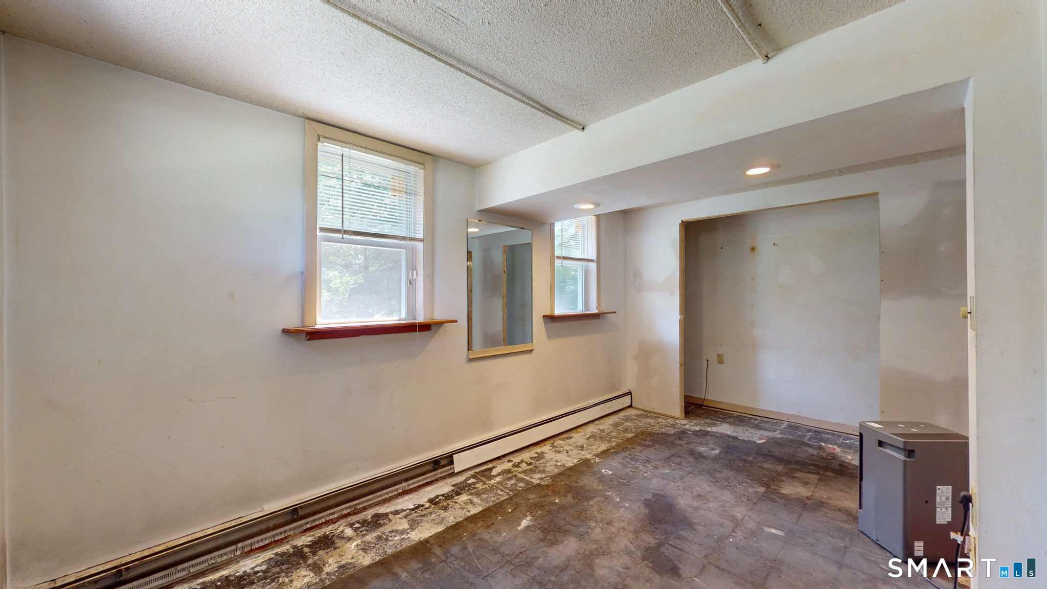 1512 Route 32 Montville CT 06382