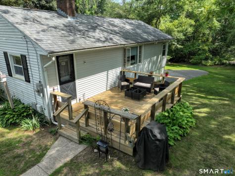 1512 Route 32 Montville CT 06382