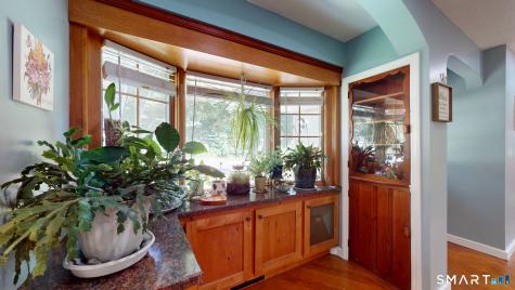 1512 Route 32 Montville CT 06382