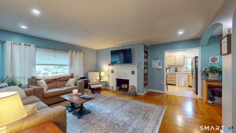 1512 Route 32 Montville CT 06382