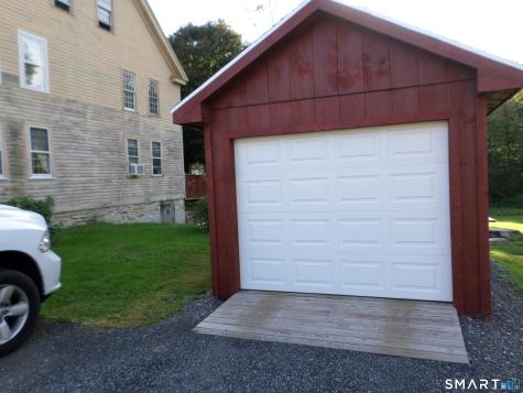 19 North Road Ashford CT 06278