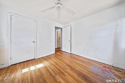 69 Sunshine Circle Bridgeport CT 06606
