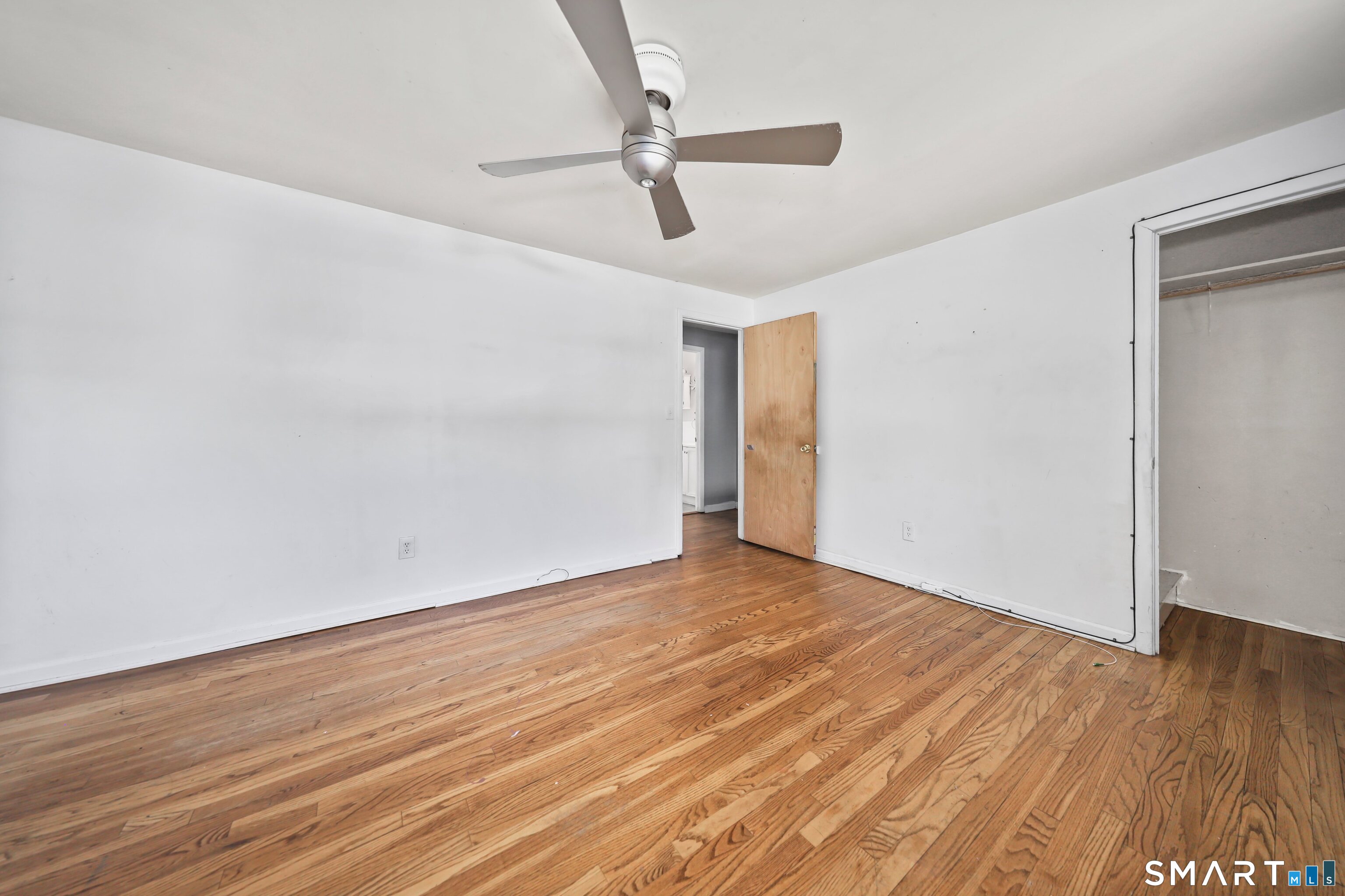 69 Sunshine Circle Bridgeport CT 06606
