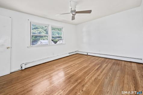 69 Sunshine Circle Bridgeport CT 06606