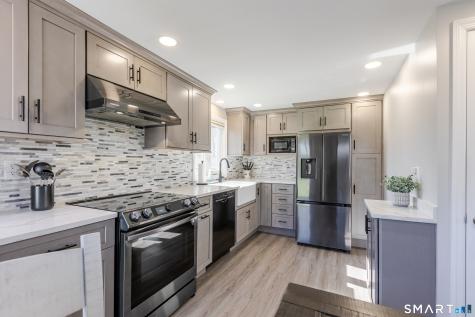 7 Ivy Lane Danbury CT 06811