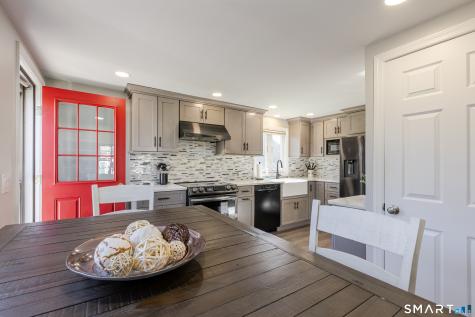 7 Ivy Lane Danbury CT 06811