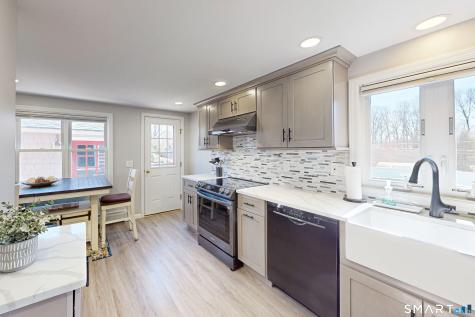 7 Ivy Lane Danbury CT 06811