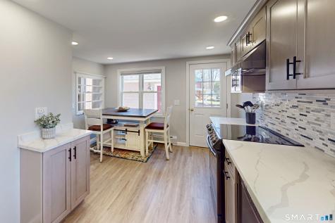 7 Ivy Lane Danbury CT 06811