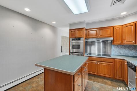 688 Raymond Hill Road Montville CT 06382