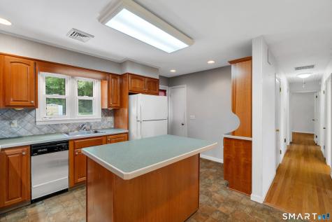 688 Raymond Hill Road Montville CT 06382