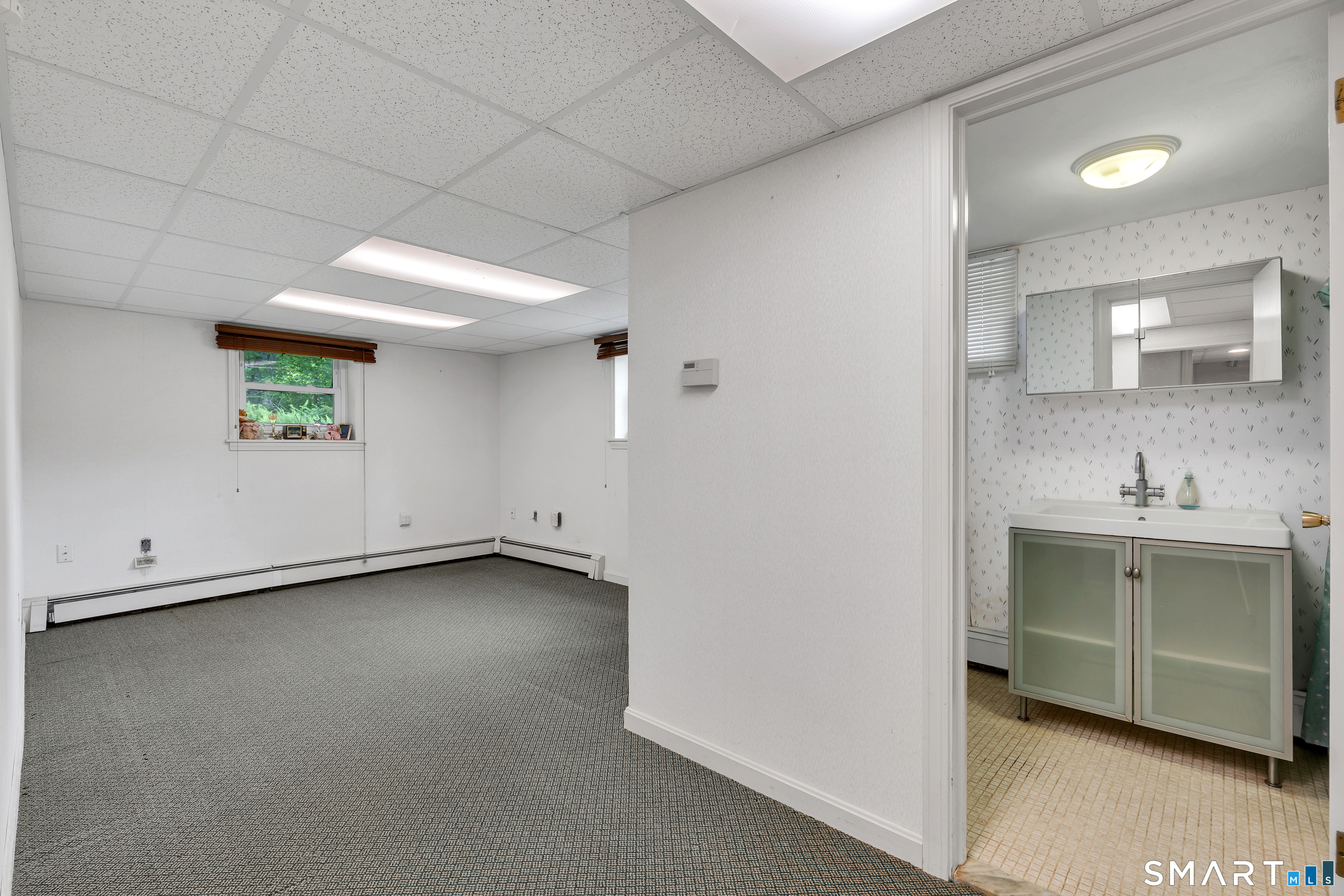 688 Raymond Hill Road Montville CT 06382