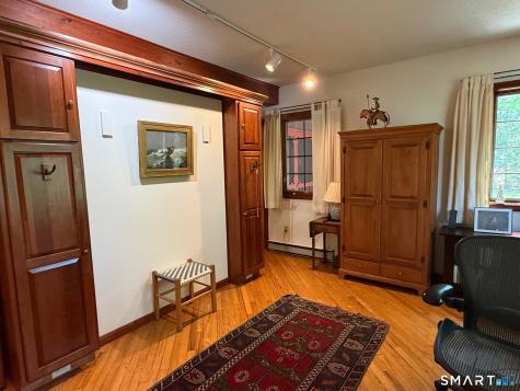 8 Ivy Road Stonington CT 06355