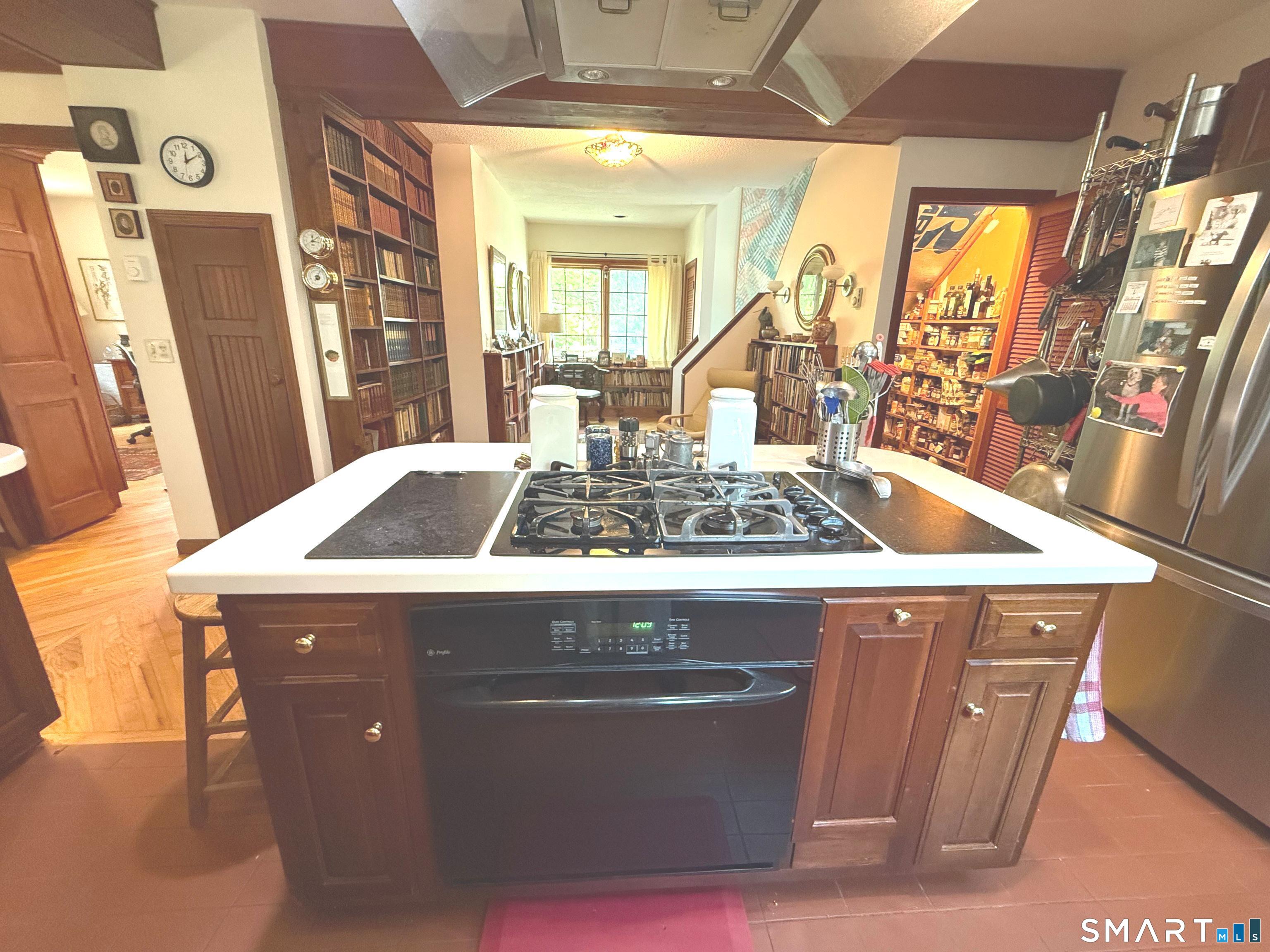 8 Ivy Road Stonington CT 06355