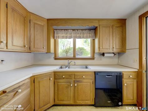 114 Lake Drive East Hampton CT 06424