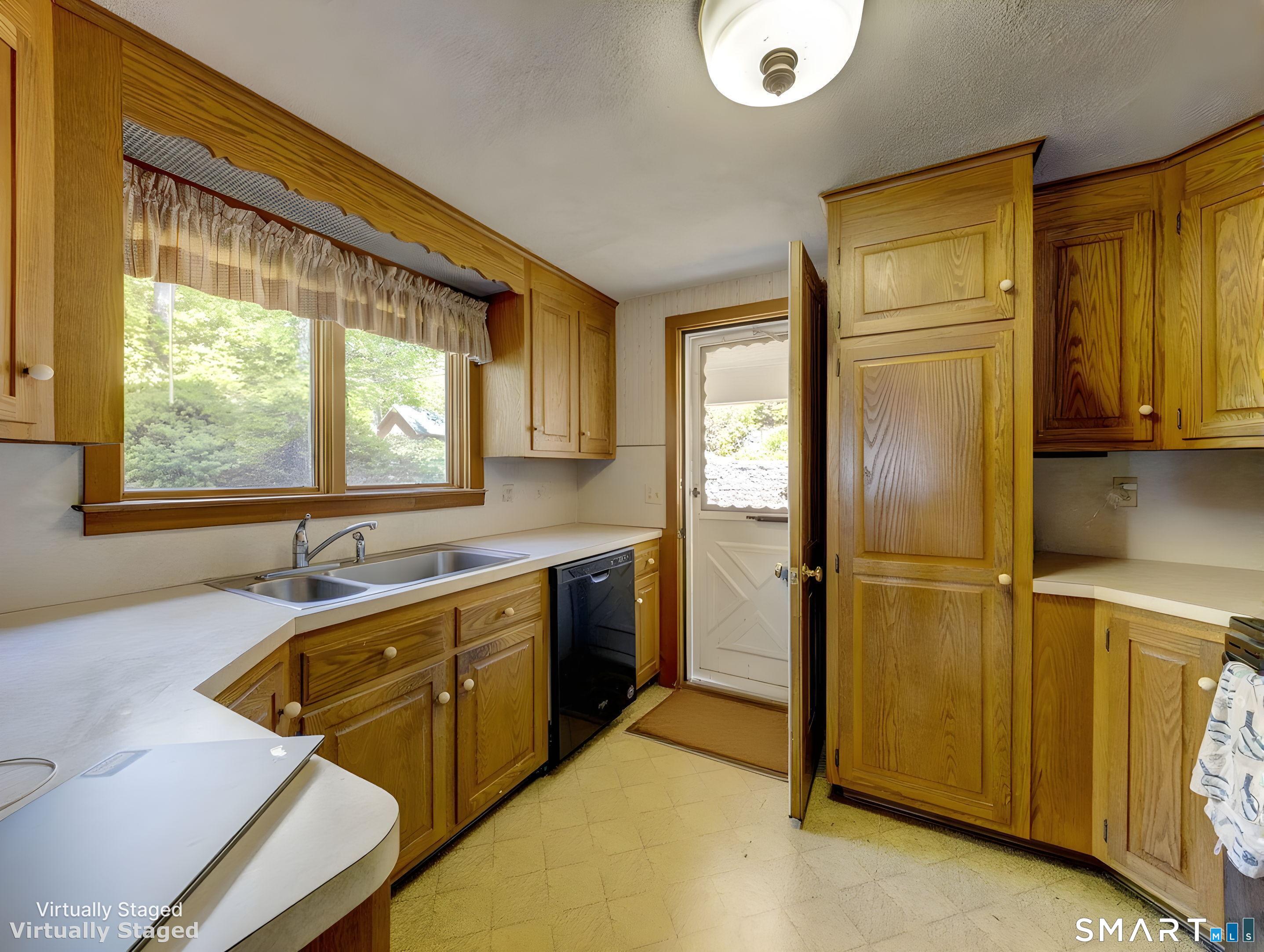 114 Lake Drive East Hampton CT 06424