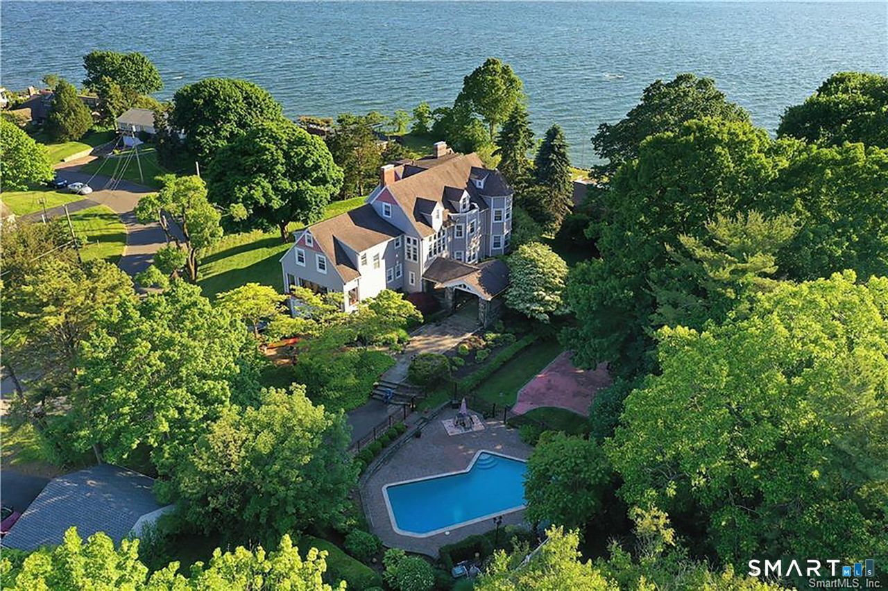 35 Point Lookout Milford CT 06460