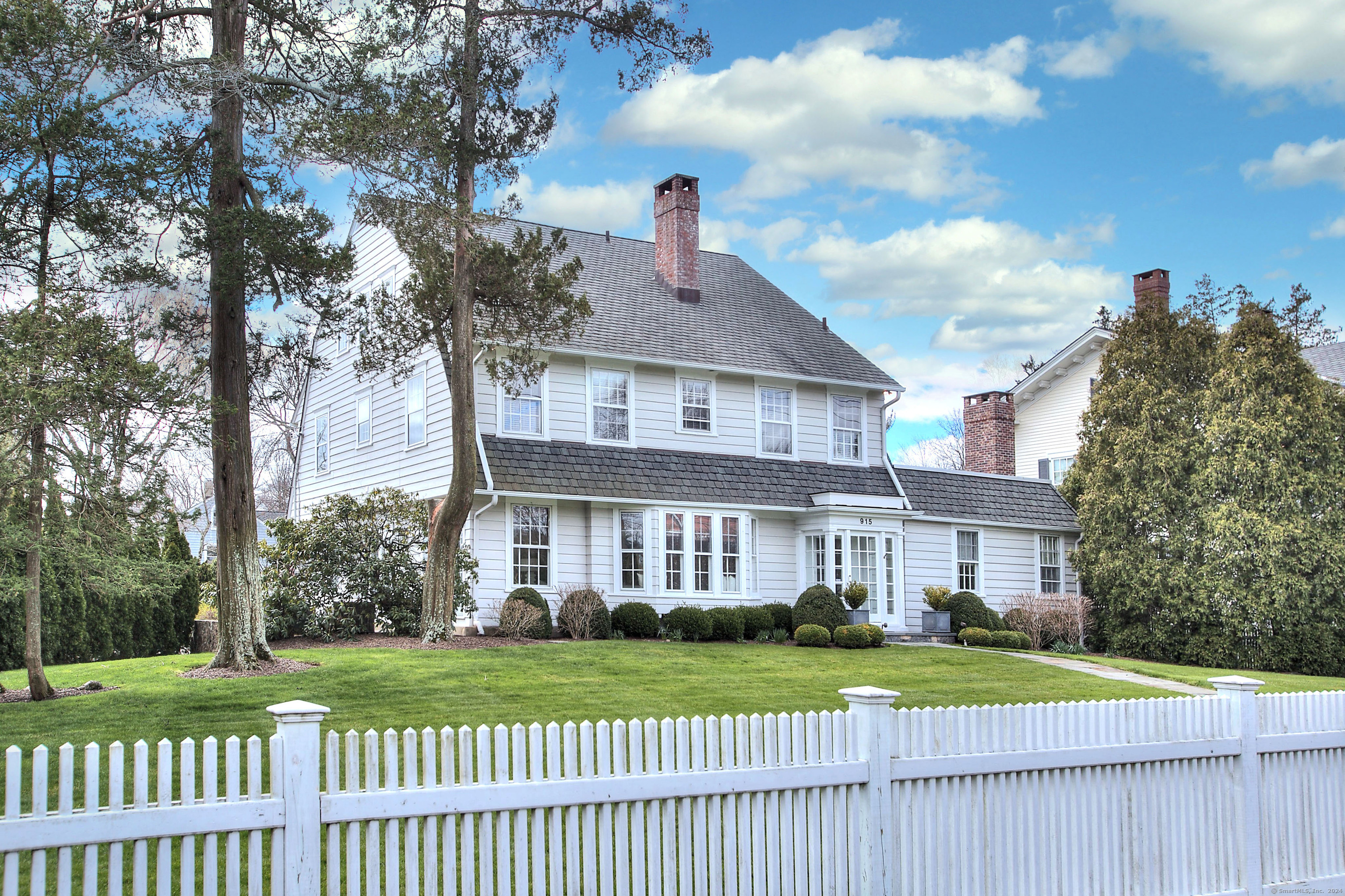 915 Old Post Road Fairfield CT 06824
