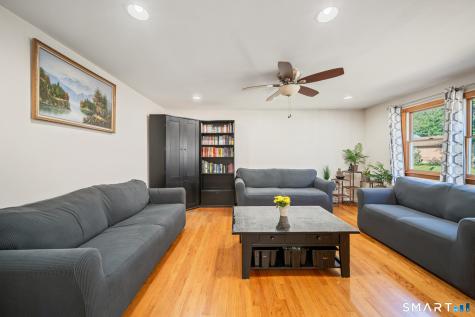 121 Bridgeview Place Stratford CT 06614
