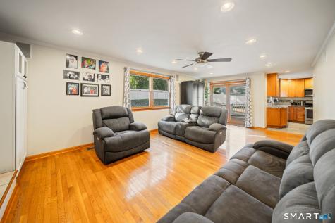 121 Bridgeview Place Stratford CT 06614