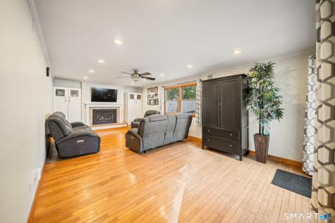 121 Bridgeview Place Stratford CT 06614