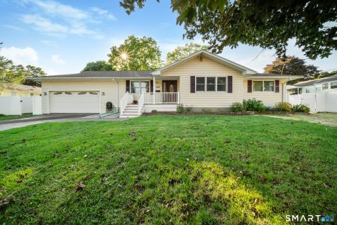 121 Bridgeview Place Stratford CT 06614
