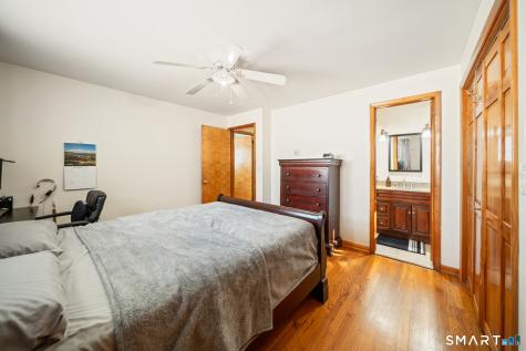 121 Bridgeview Place Stratford CT 06614