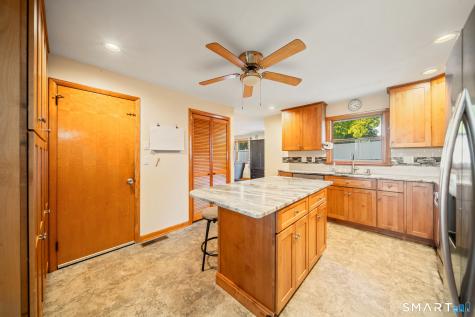 121 Bridgeview Place Stratford CT 06614